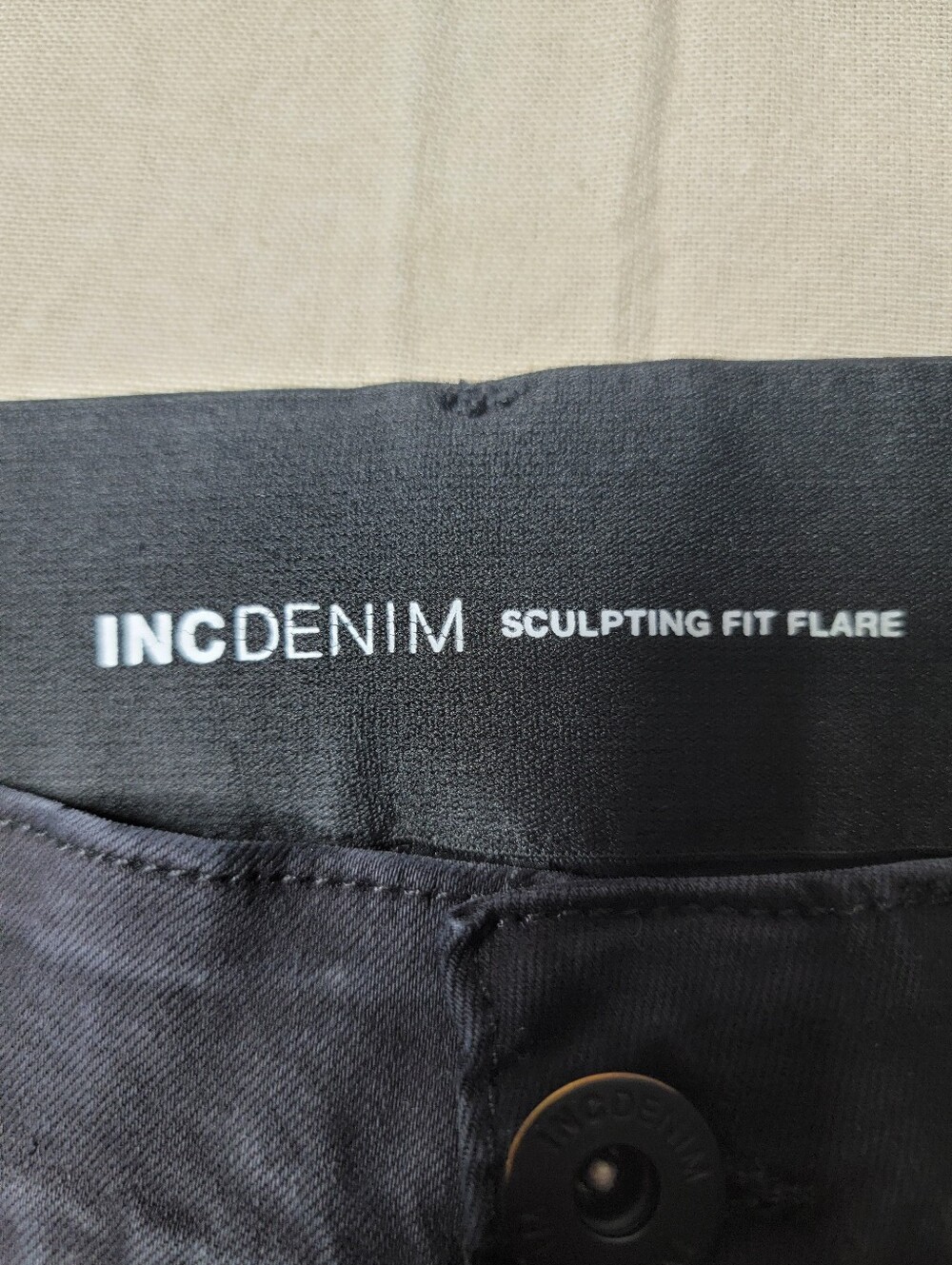 INC Denim Sculpting Fit Flare Jeans Black Size 14/32 Stretch Y2K Grunge Alt - Picture 12 of 16